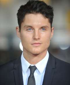 Toby Hemingway
